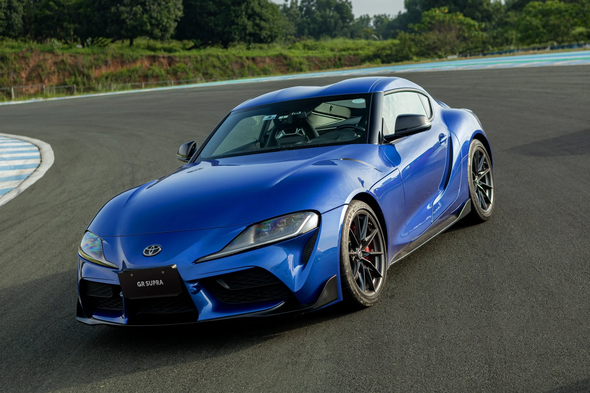 Toyota Supra Review: A Pure Sports Coupe - Enan Motors Toyota Supra Review: A Pure Sports Coupe - Enan Motors