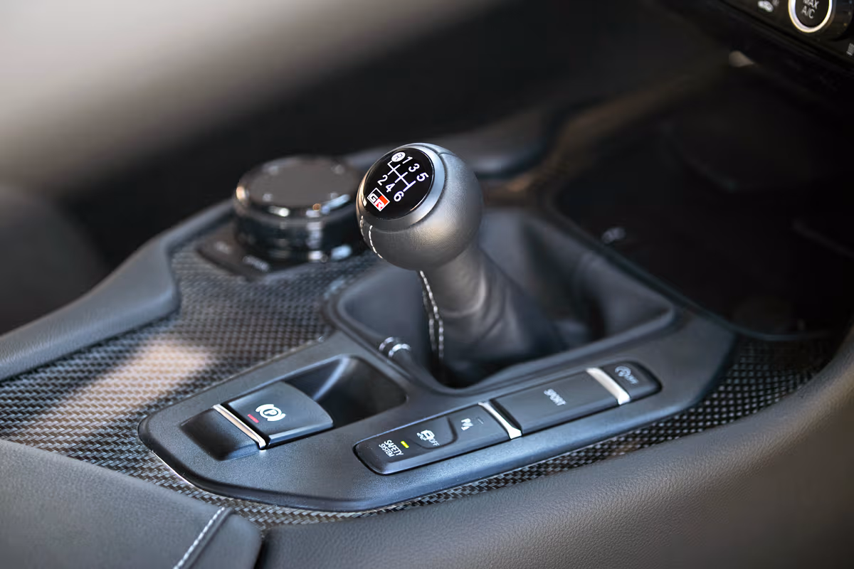 Toyota Supra Review: A Pure Sports Coupe - Enan Motors Toyota Supra Review: A Pure Sports Coupe - Enan Motors